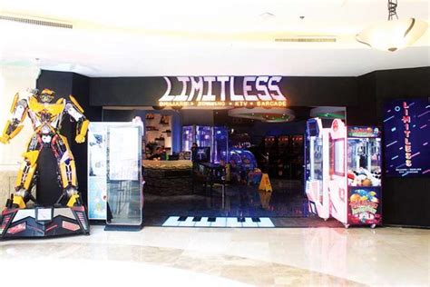 Storming the Barcade at Limitless .